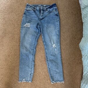 Old Navy Women's Light Blue Distressed Ankle Jeans